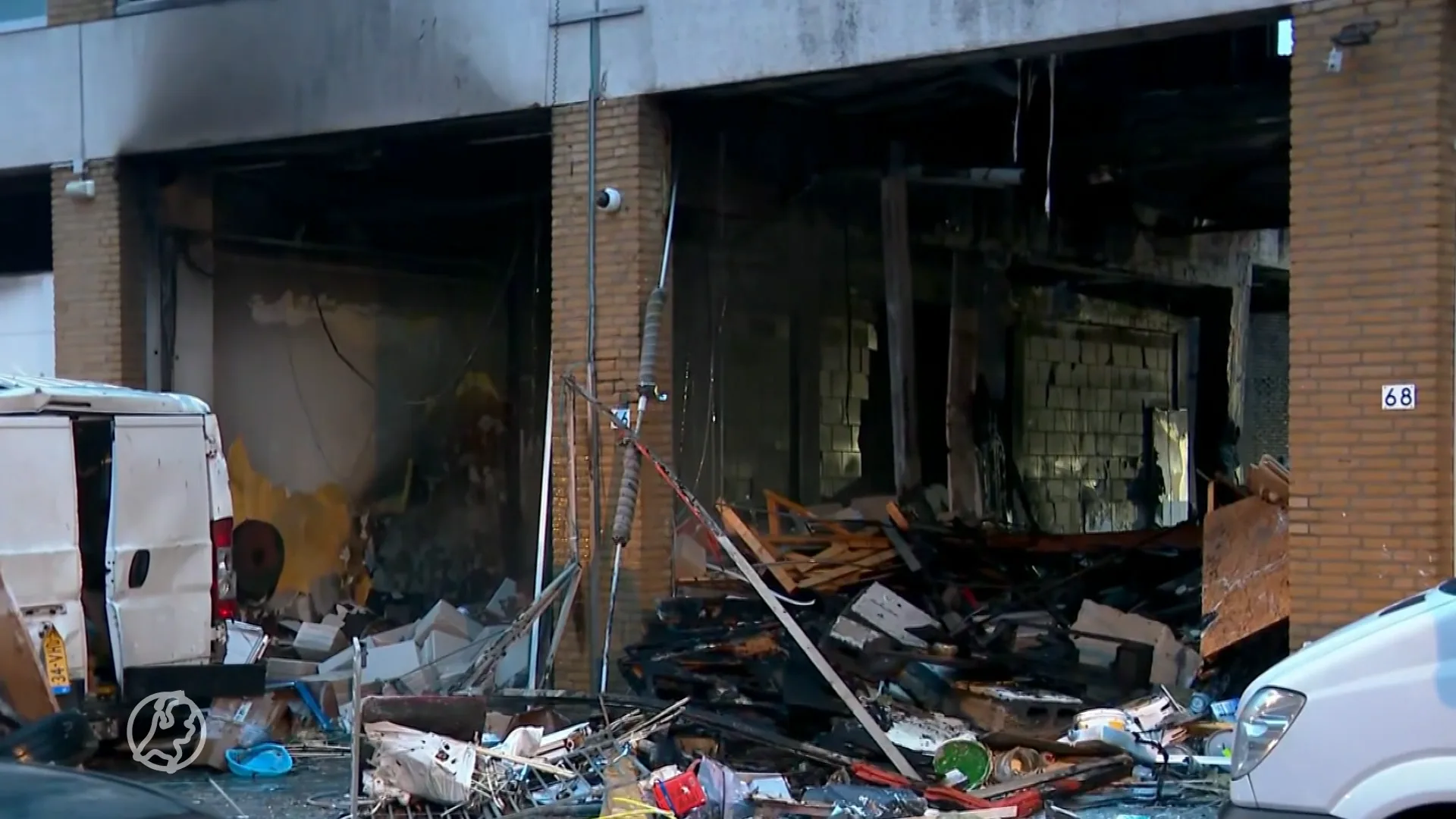 Drie vermisten na brand Rotterdam, mogelijk onder puin