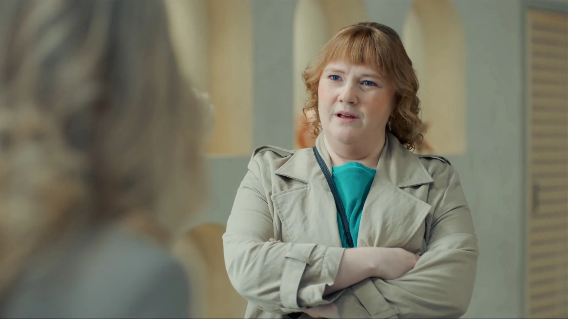 Nadia probeert Flo om te kopen