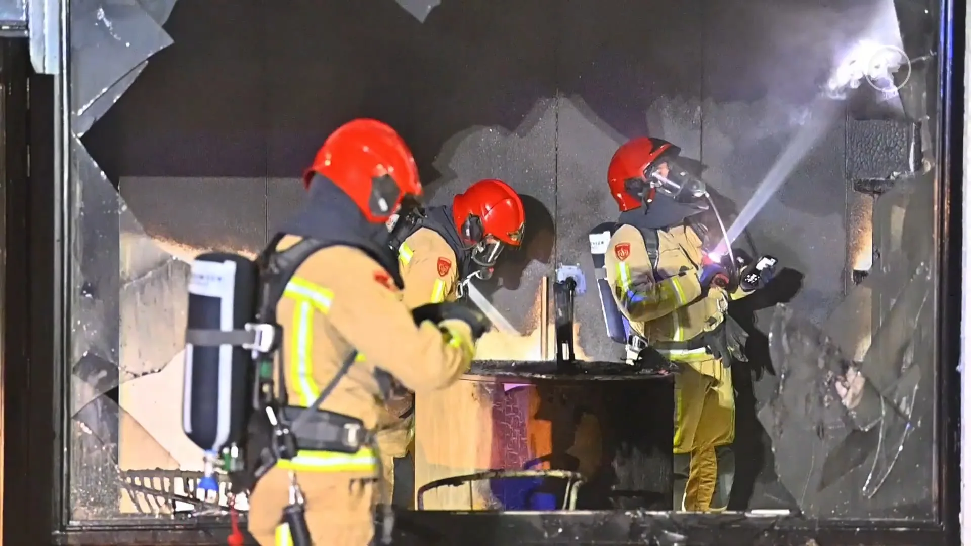 Explosie en brand bij bedrijf in Veldhoven