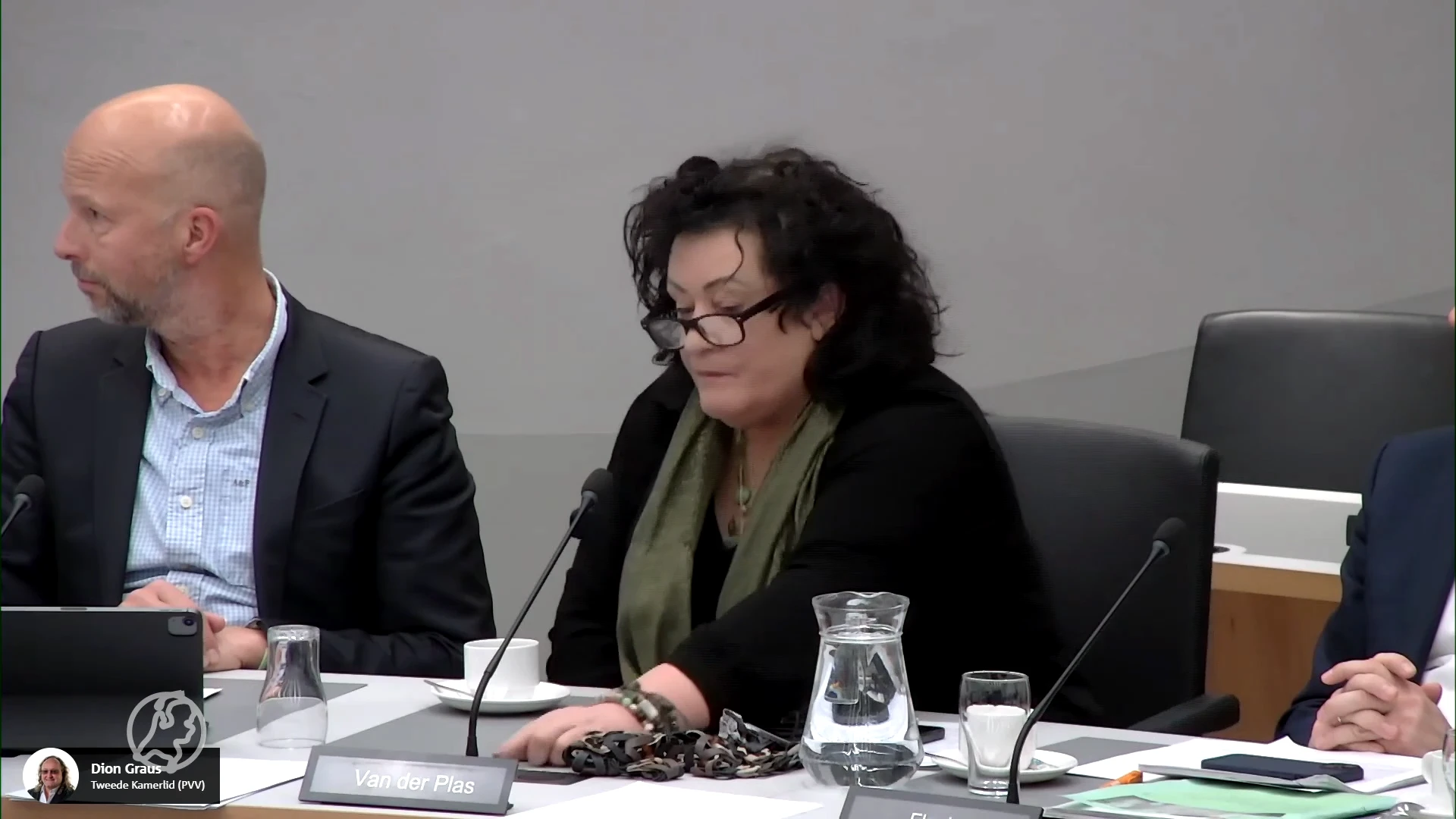 Van der Plas loopt weg bij debat na 'pestgedrag' De Groot