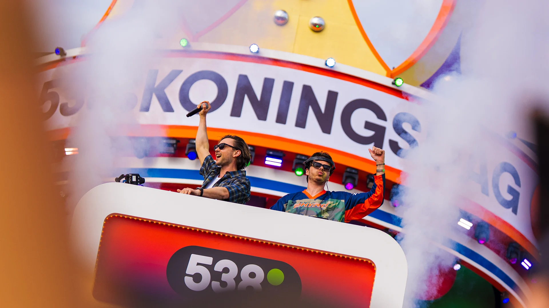 Lucas & Steve bouwen een feestje in Breda