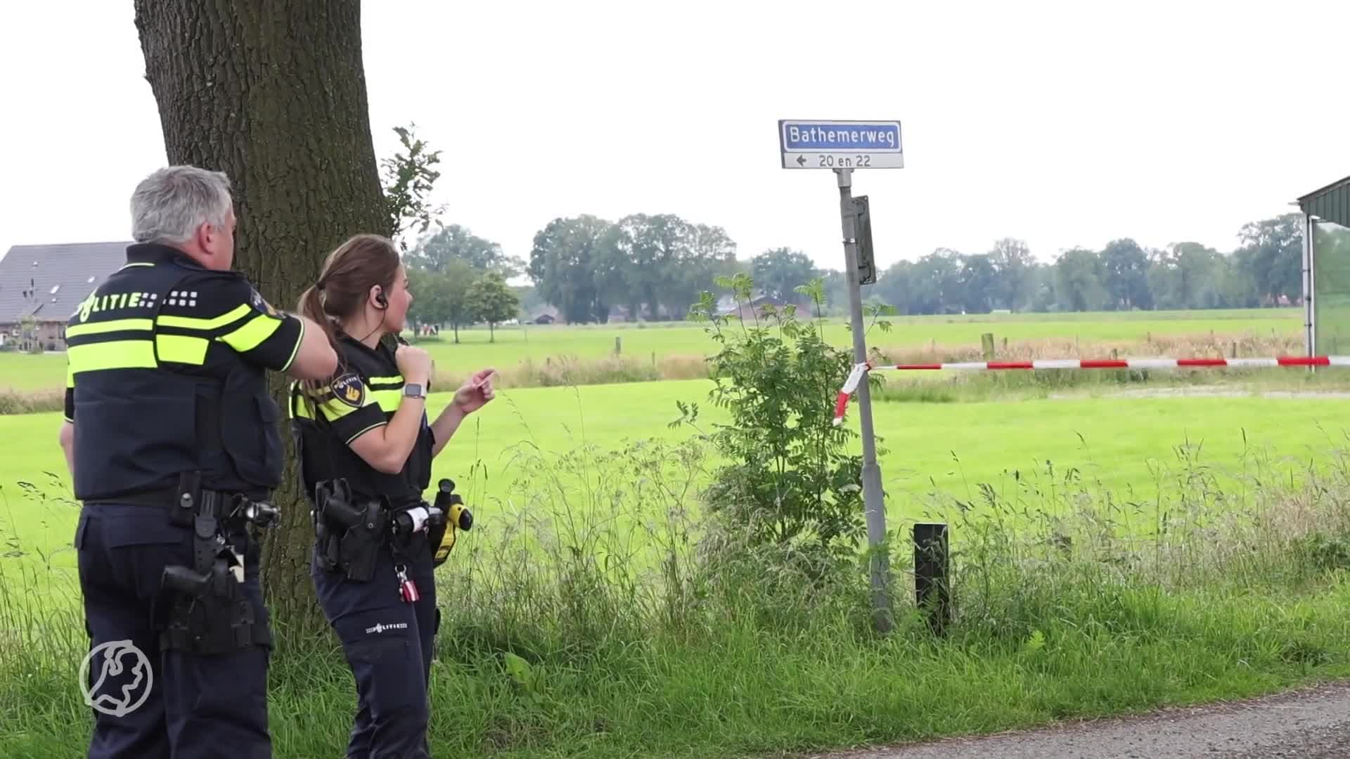 Wielrenner omgekomen door aanrijding met busje met kinderen in Haarle