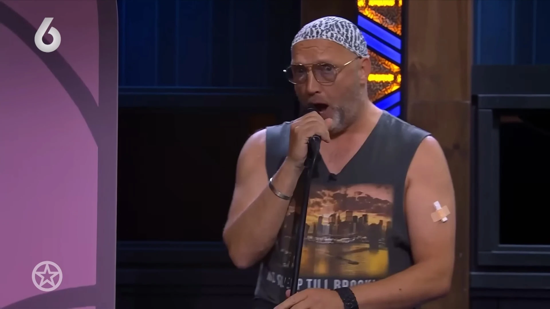 Ruben van der Meer doet zijn stinkende best in Last One Lauging