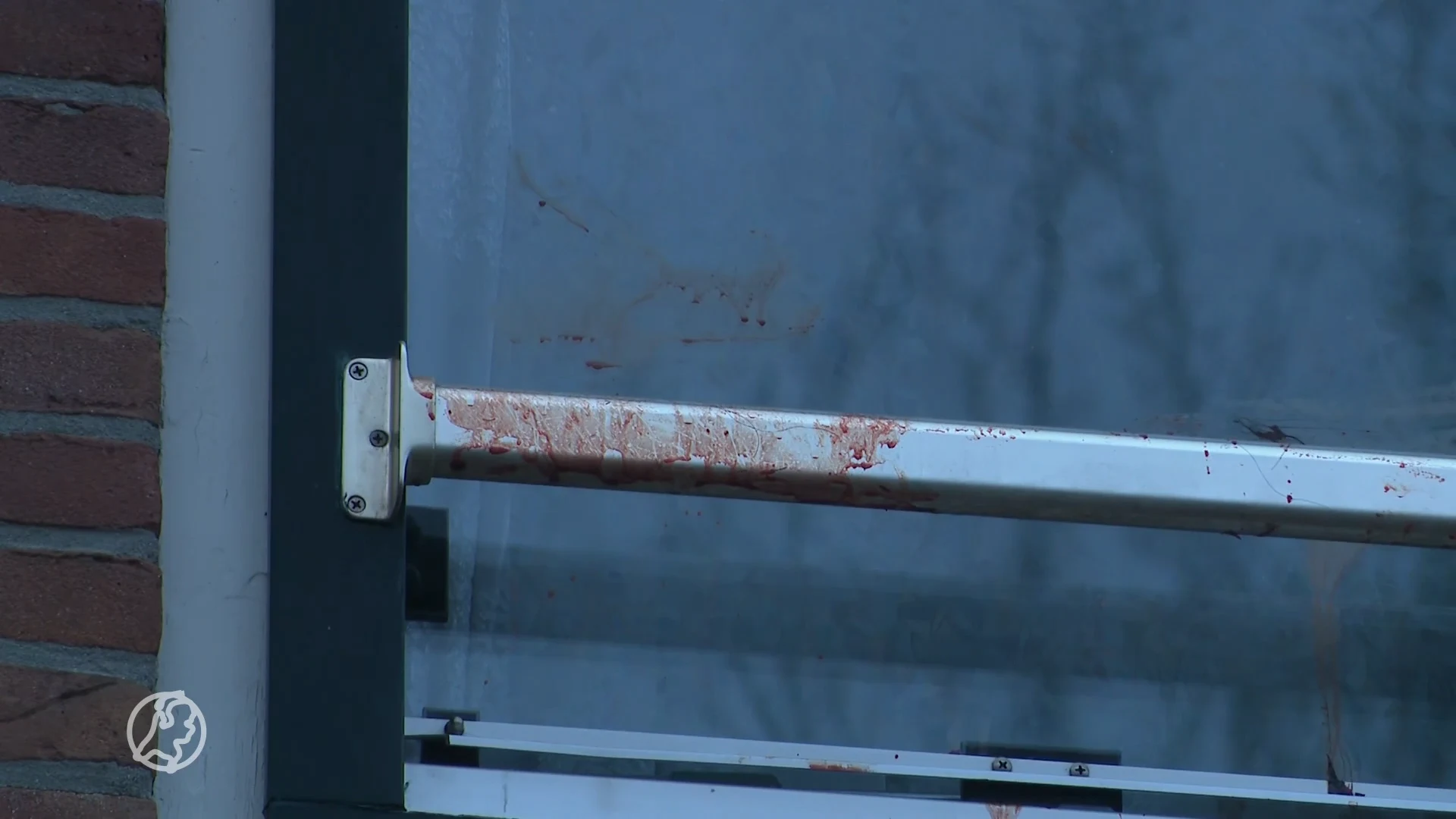 Vrouw gestoken en uit raam gegooid in Rotterdam, link met ander incident