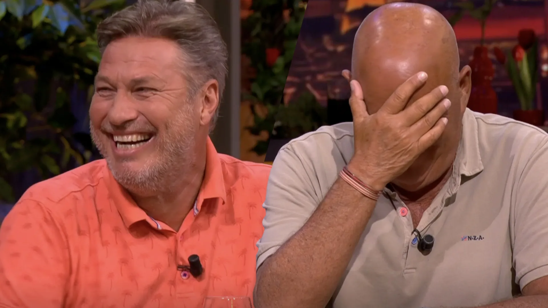 Sander de Kramer vertelt een mop bij De Oranjezomer...