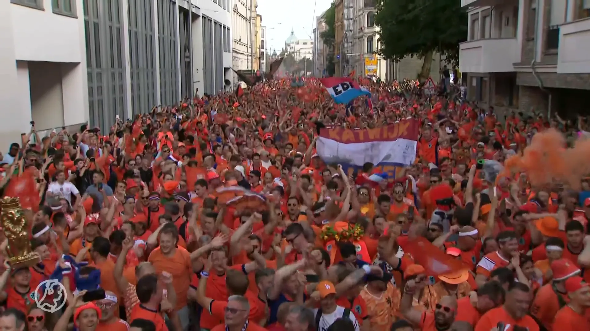 Oranjemars gaat in Leipzig van links naar rechts!