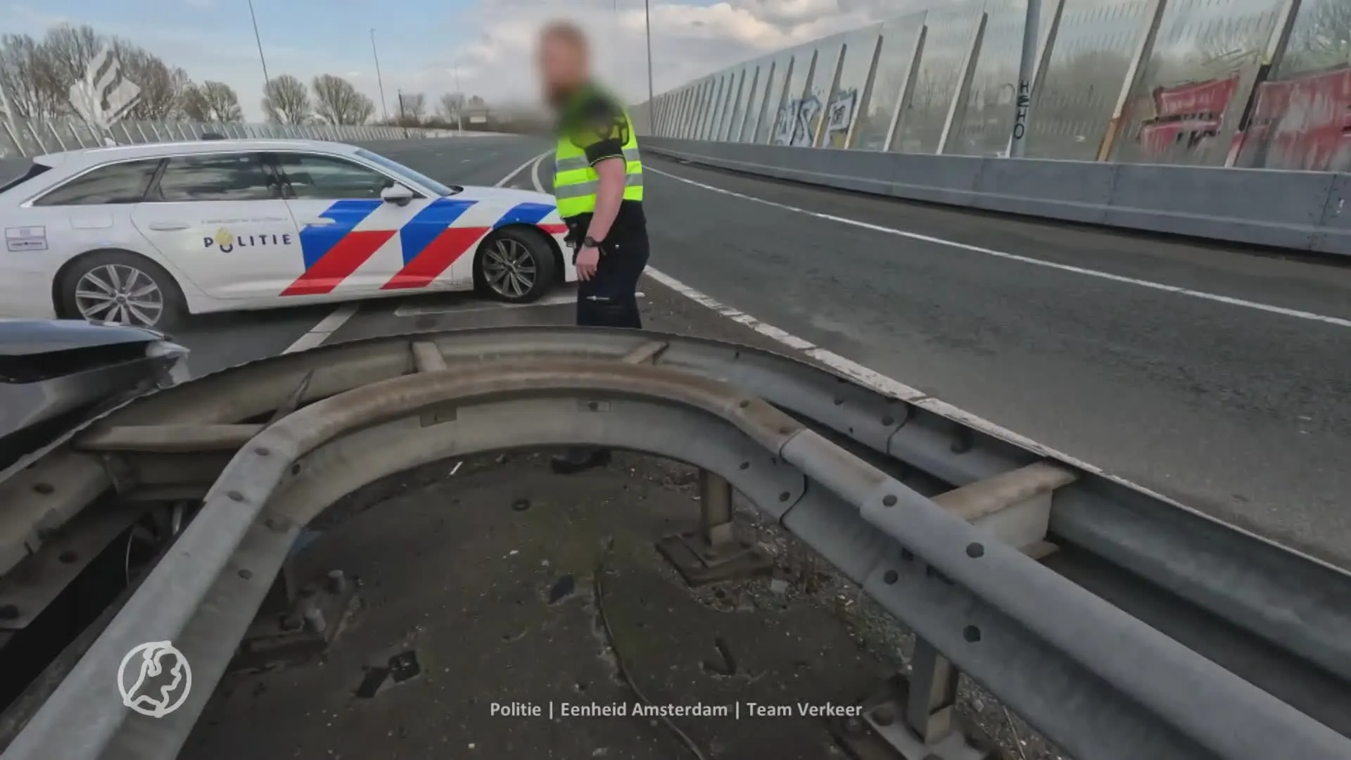 ZIEN: minderjarige bestuurder gaat ervandoor, politie grijpt in: 'Erger is voorkomen'