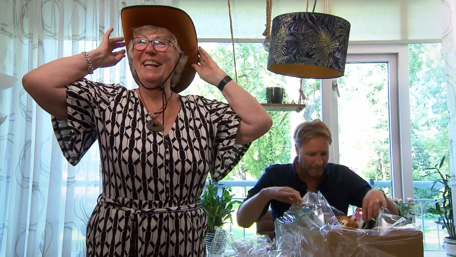 Heeft hond Cowboy nog steeds last van 'agressieve, hatende buurman'?