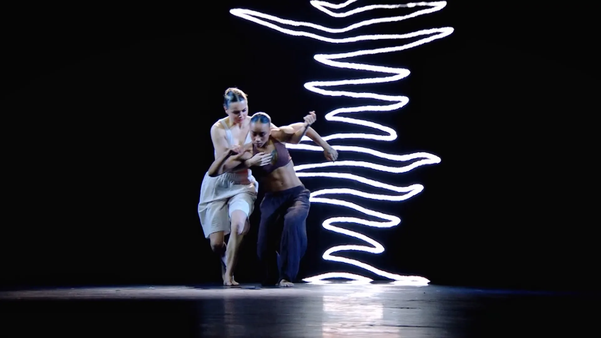 Emma & Daxia dansen vol overgave | Studioshows Deel 4