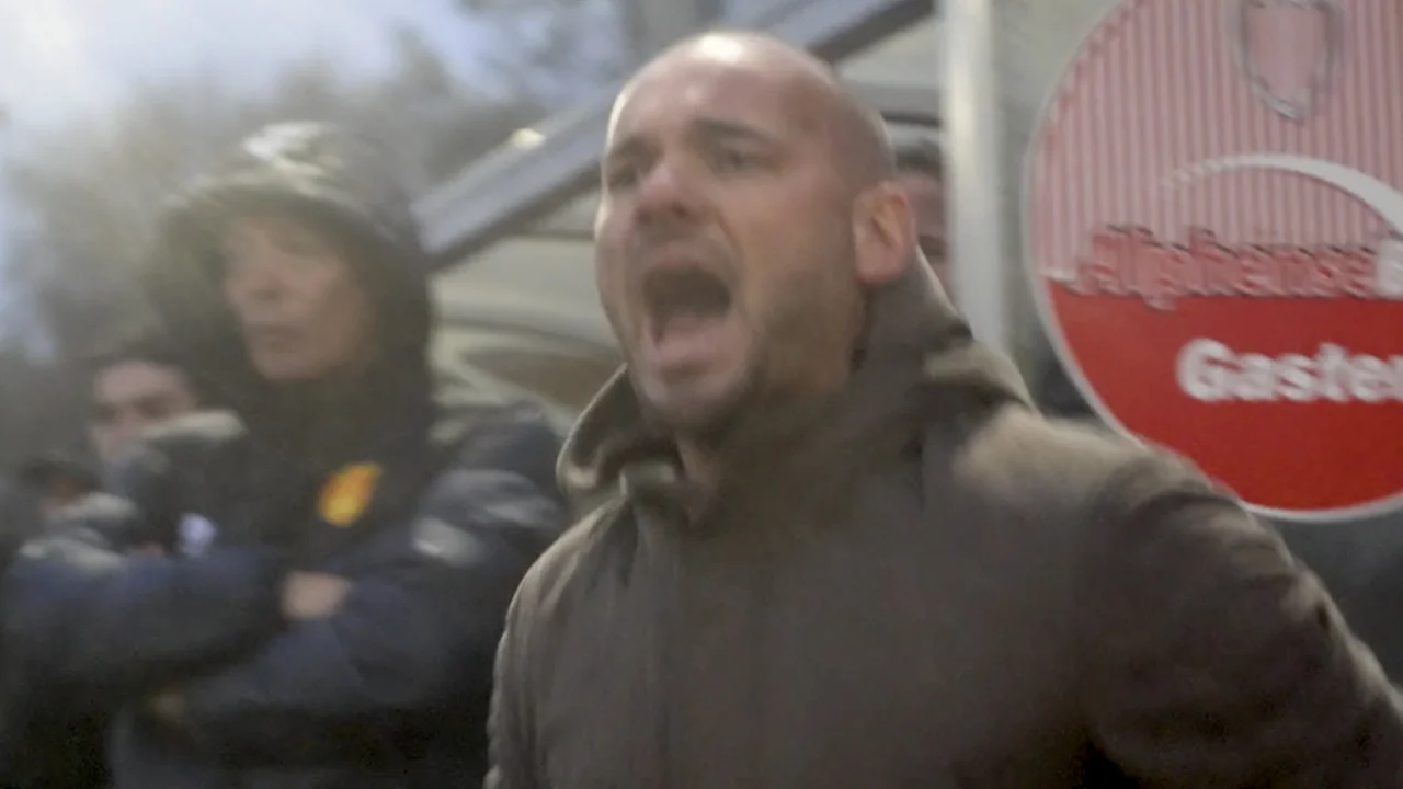 Wesley Sneijder schreeuwend langs de lijn bij DHSC: 'Rot toch op man, joh!'