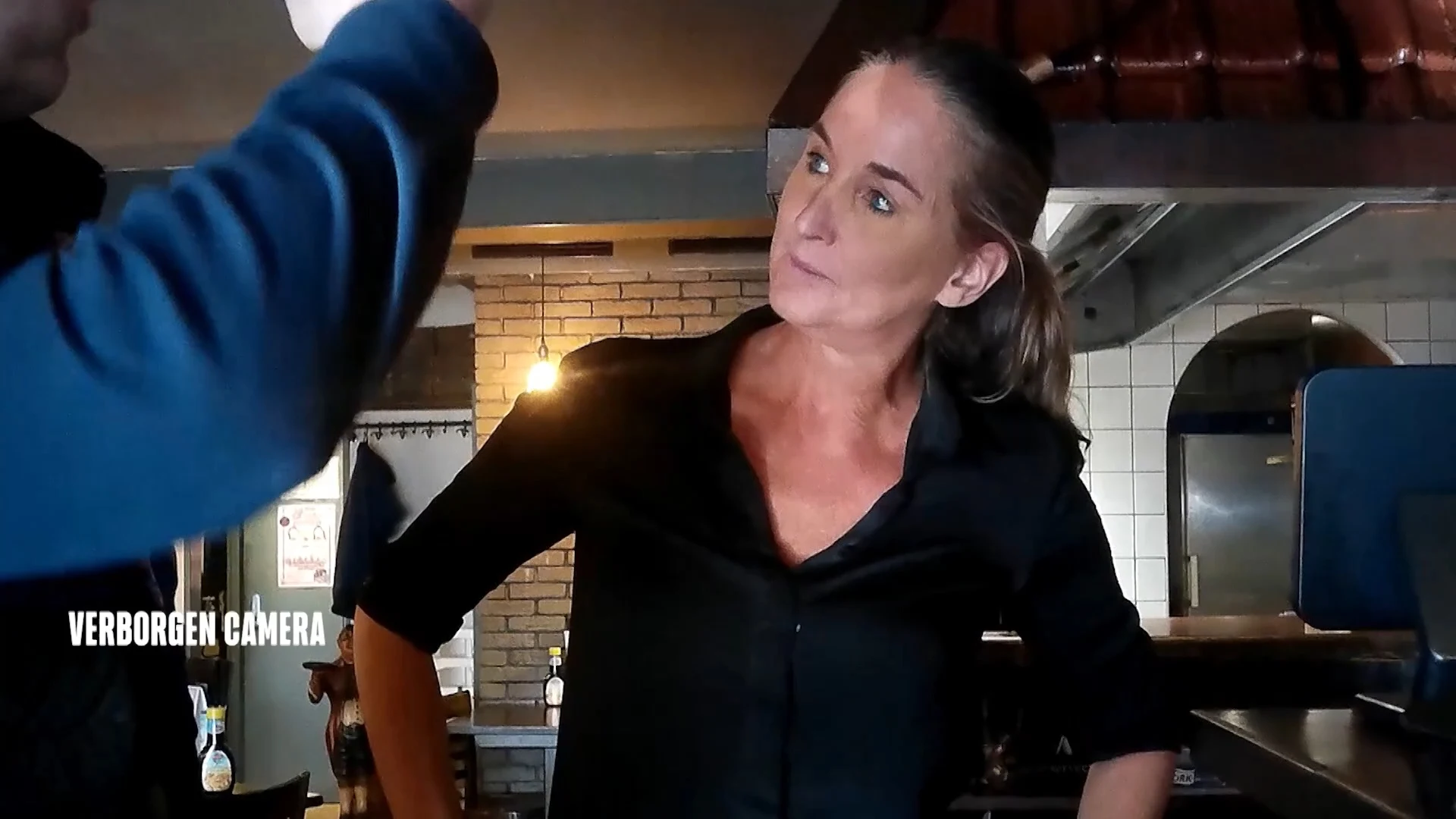 Rob Geus confronteert eigenaresse pannenkoekenrestaurant: "personeel ontslagen vanwege diefstal"