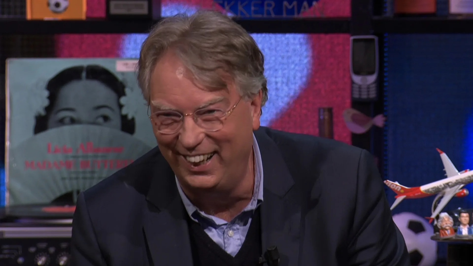 Arend Jan Boekestijn geniet van héérlijke imitatie van zichzelf: 'Hij kan hier zo gaan zitten!'