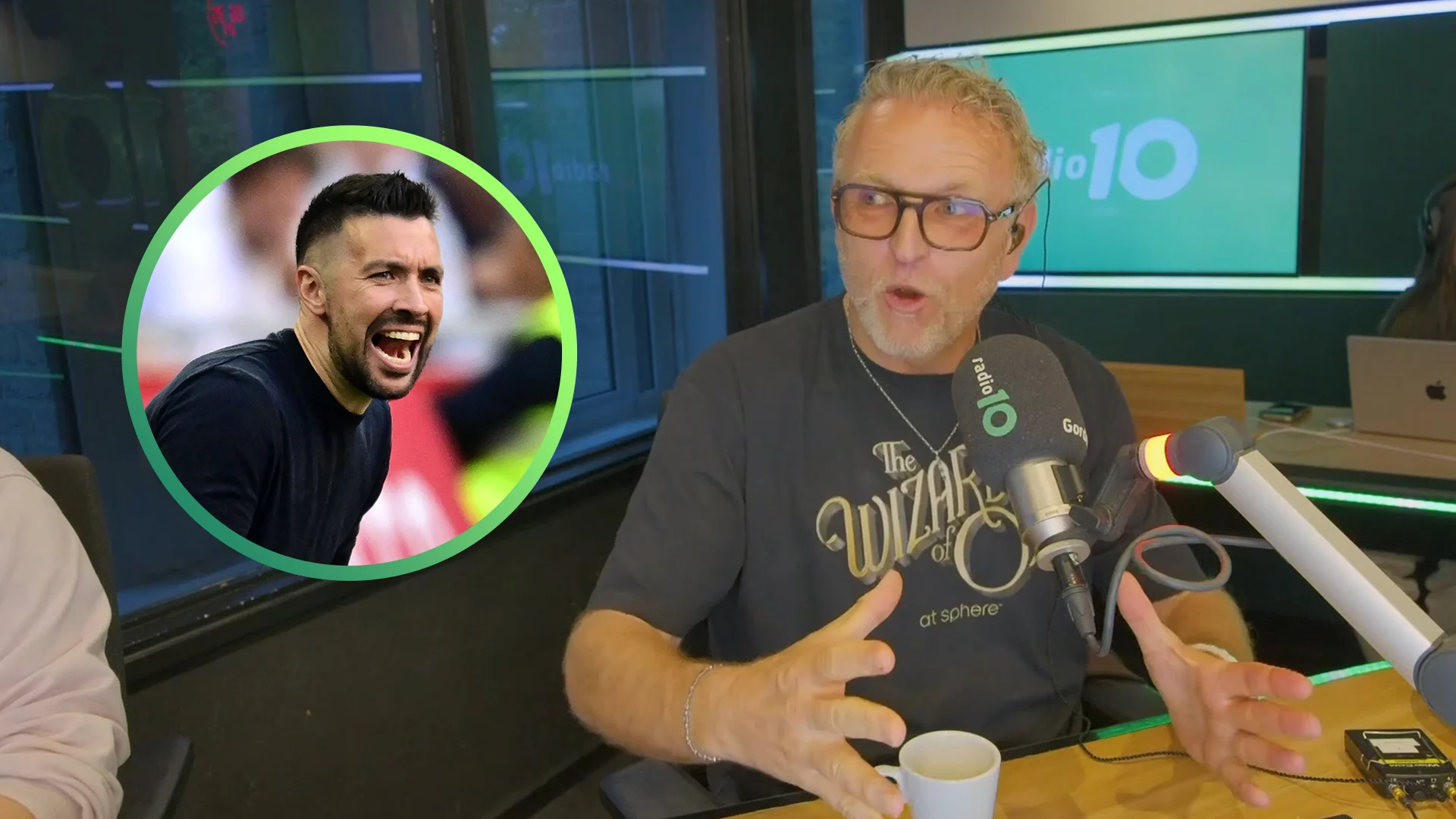 Voormalig Ajax-trainer Farioli liet iets achter in huis Gordon
