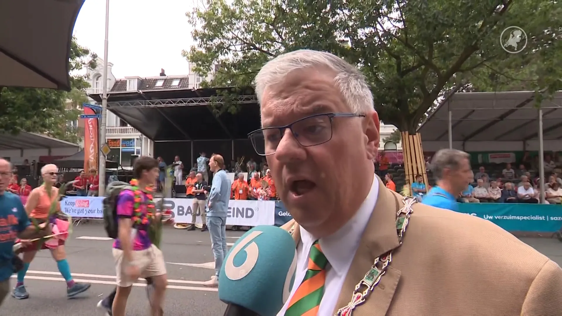 Burgemeester Bruls van Nijmegen gaat in op ongeregeldheden tijdens Vierdaagse