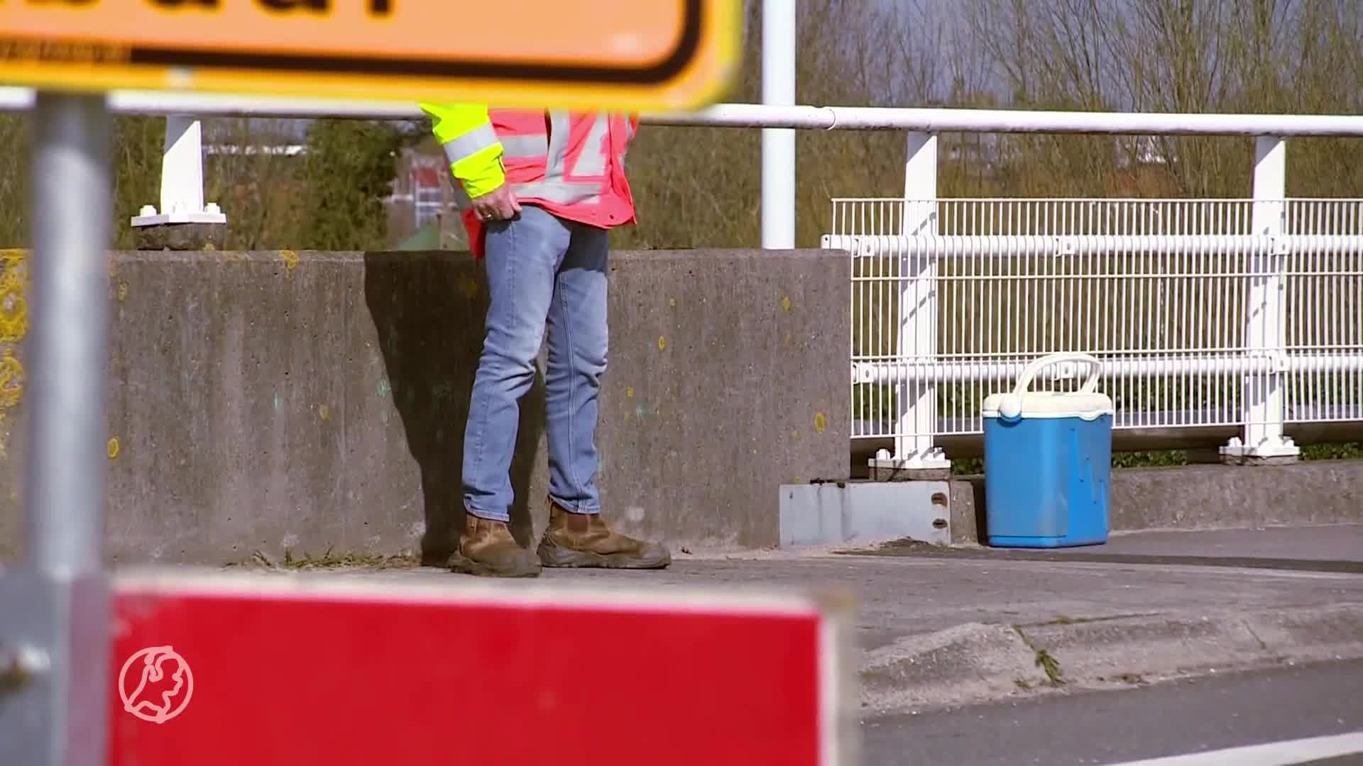 Alarm om veiligheid wegwerkers: 'Sluit snelwegen volledig af!'