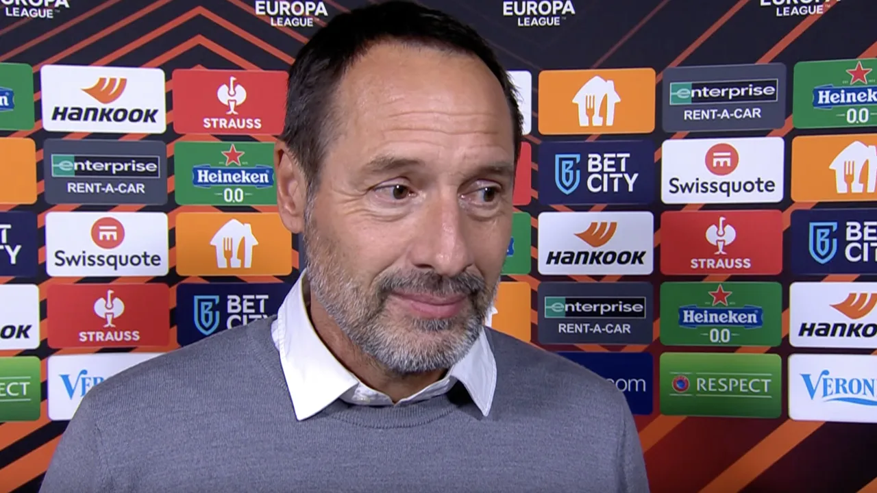 Van 't Schip over Conference League: 'Belangrijk voor deze jonge groep om dat soort wedstrijden te spelen'