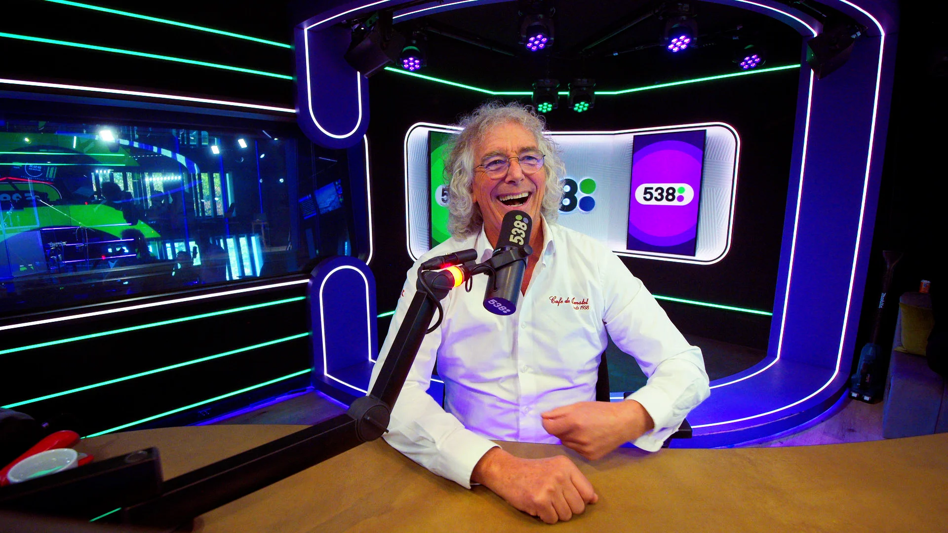 Arie: Sam heeft een nieuwe baan