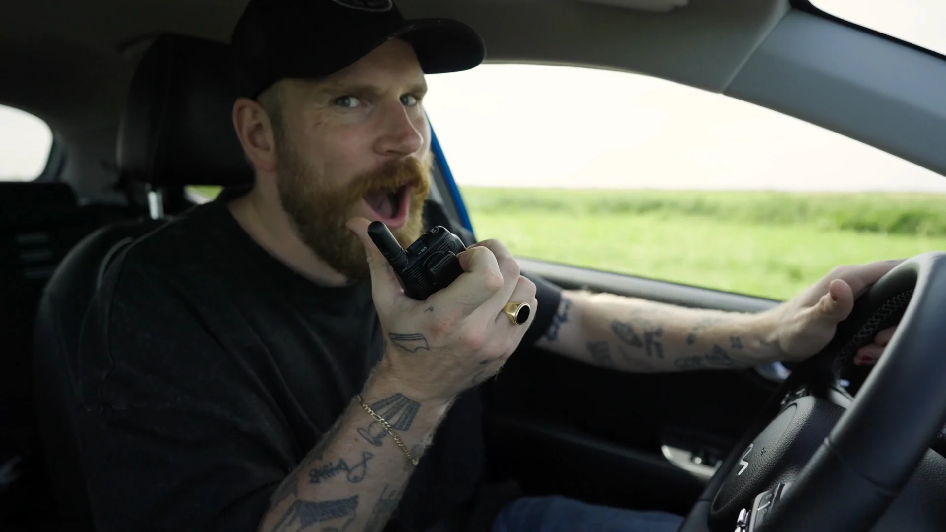 Stefan wordt gek van Giel de bosjesman