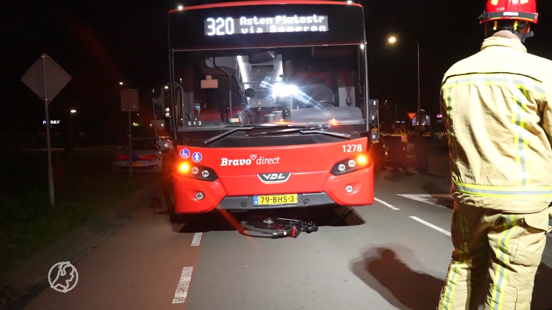 Fietsster komt onder bus terecht in Mierlo en raakt gewond