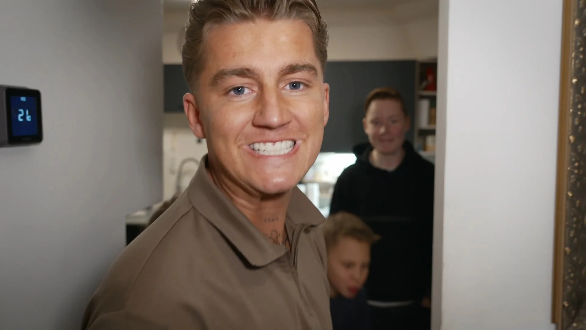 André hangt steeds op bij Mart's belletje