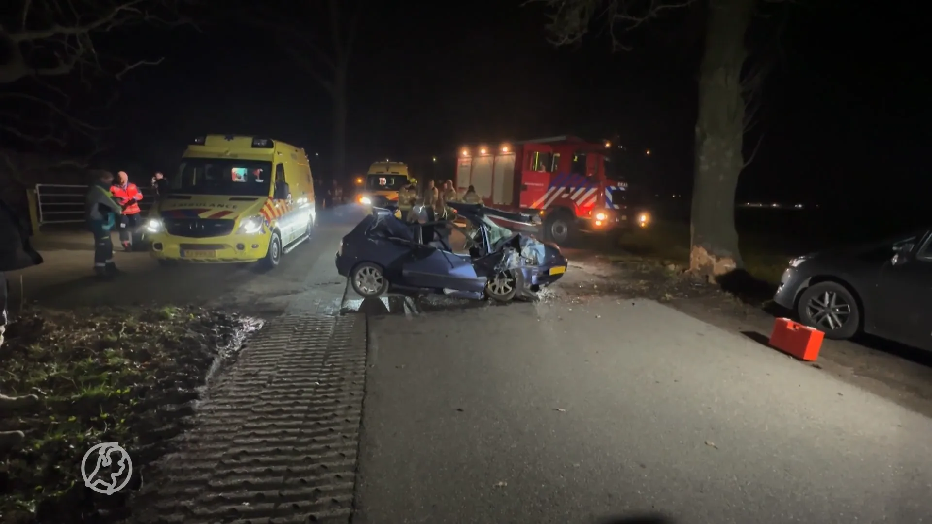 Vier mannen gewond na heftig eenzijdig ongeluk bij Barneveld