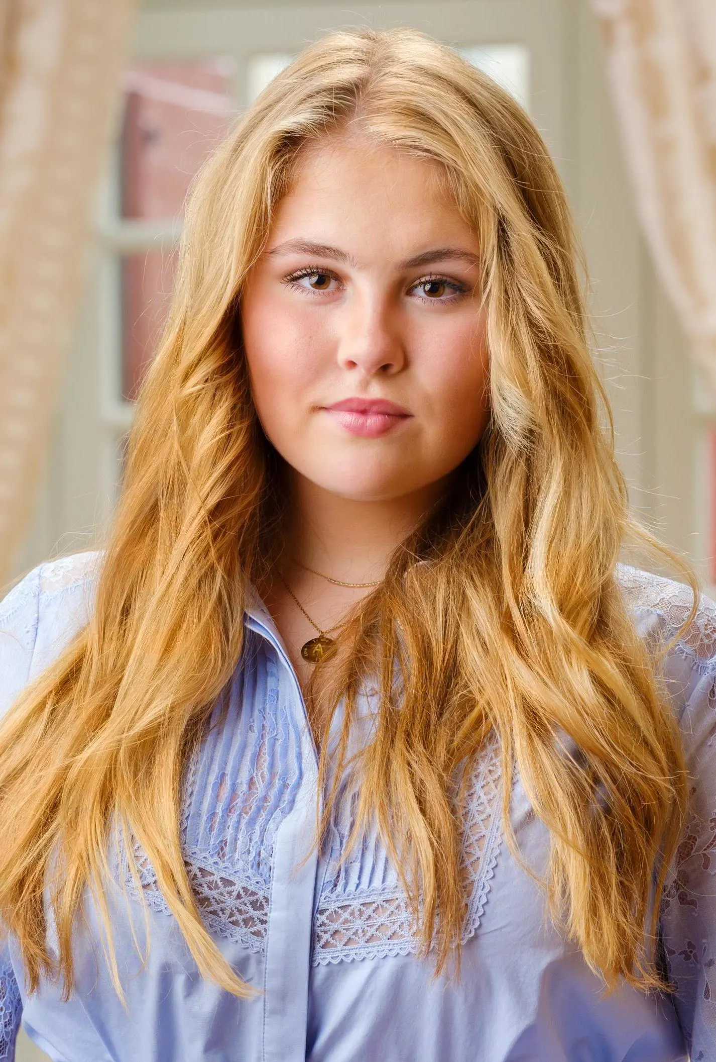 Prinses Amalia: tiener op weg naar de troon