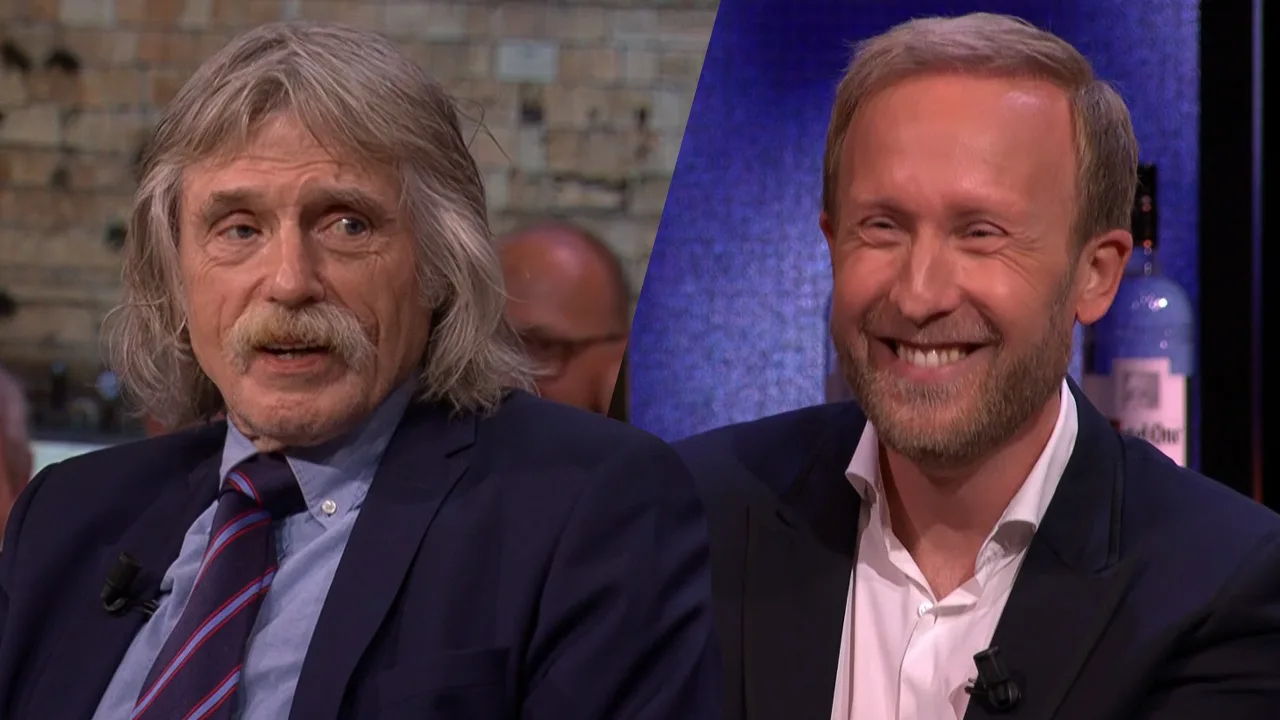 Raymond wordt steeds onderbroken door Johan: 'Ga tegen die cameraman zitten lullen!'