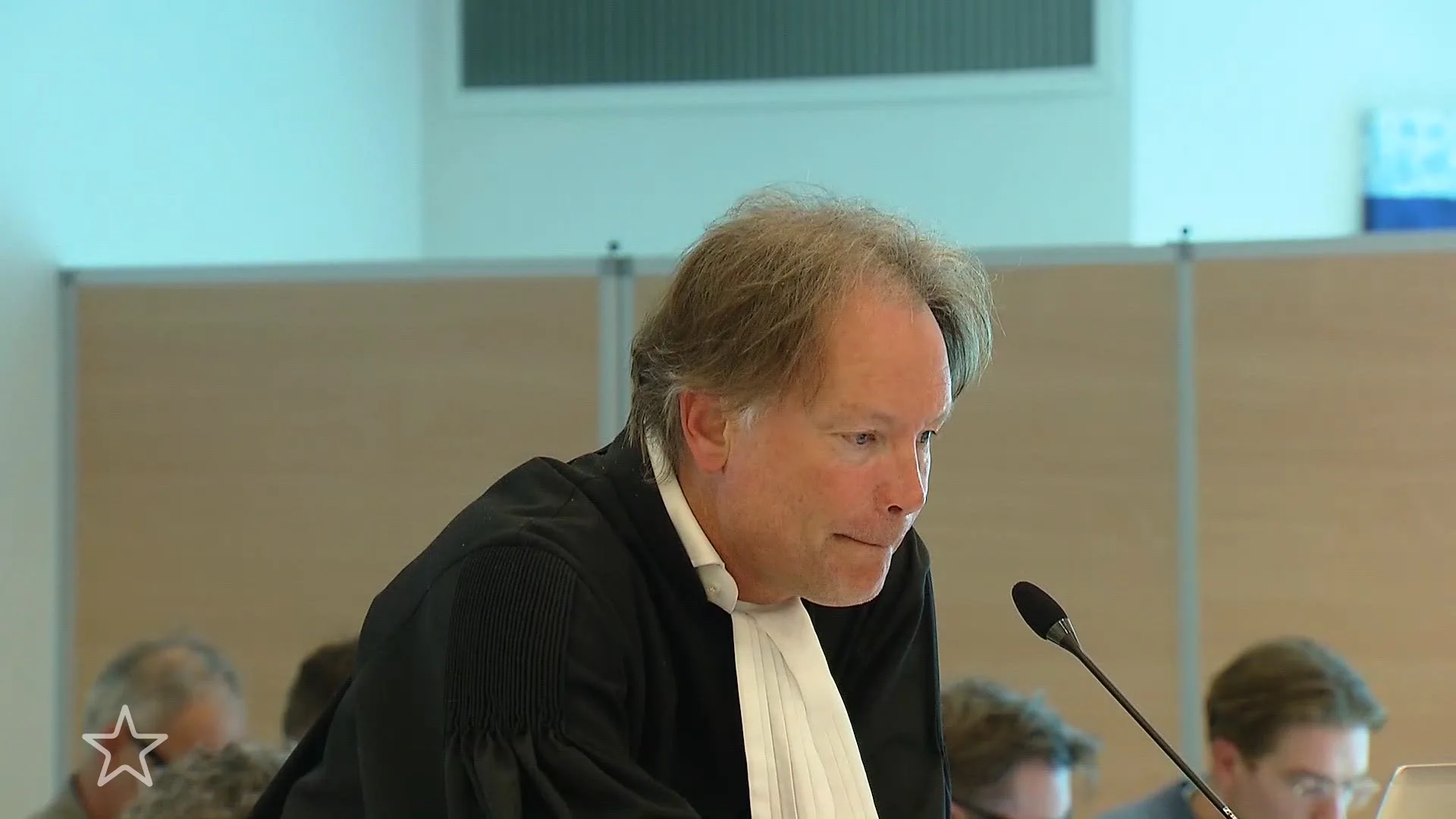 Advocaat Ali B wordt karaktermoord verweten, reageert emotioneel