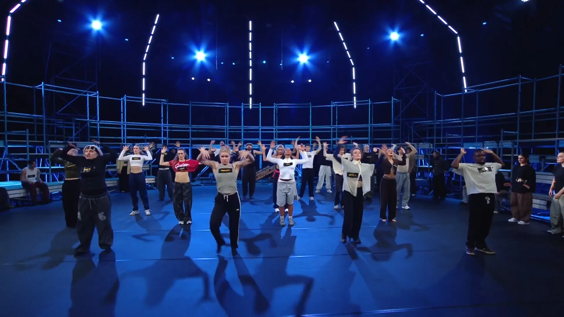 Wie haalt de studioshows? | Groepschoreo callbacks