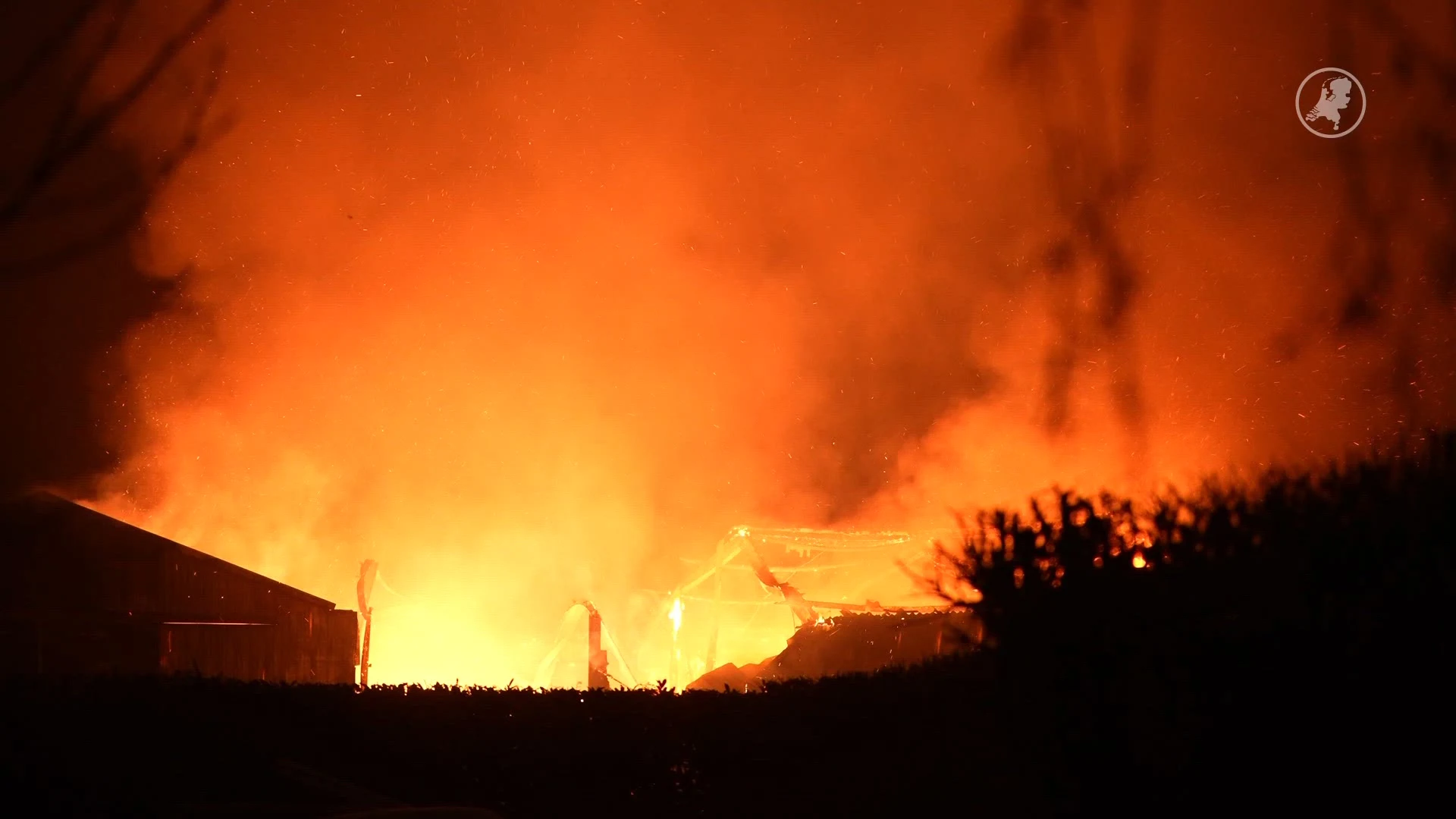 Brand bij zorgboerderij Oijen, bewoners en paarden in veiligheid