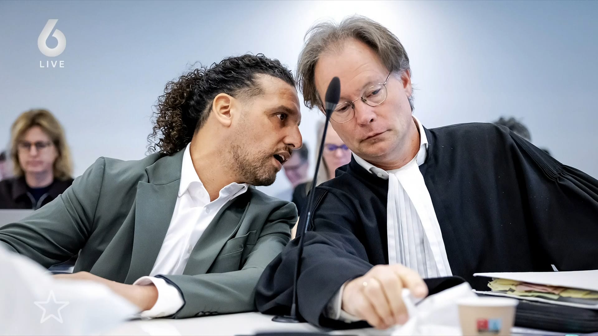 60% van de Nederlanders vindt dat Ali B gewoon mag werken: 'Wel verwacht'