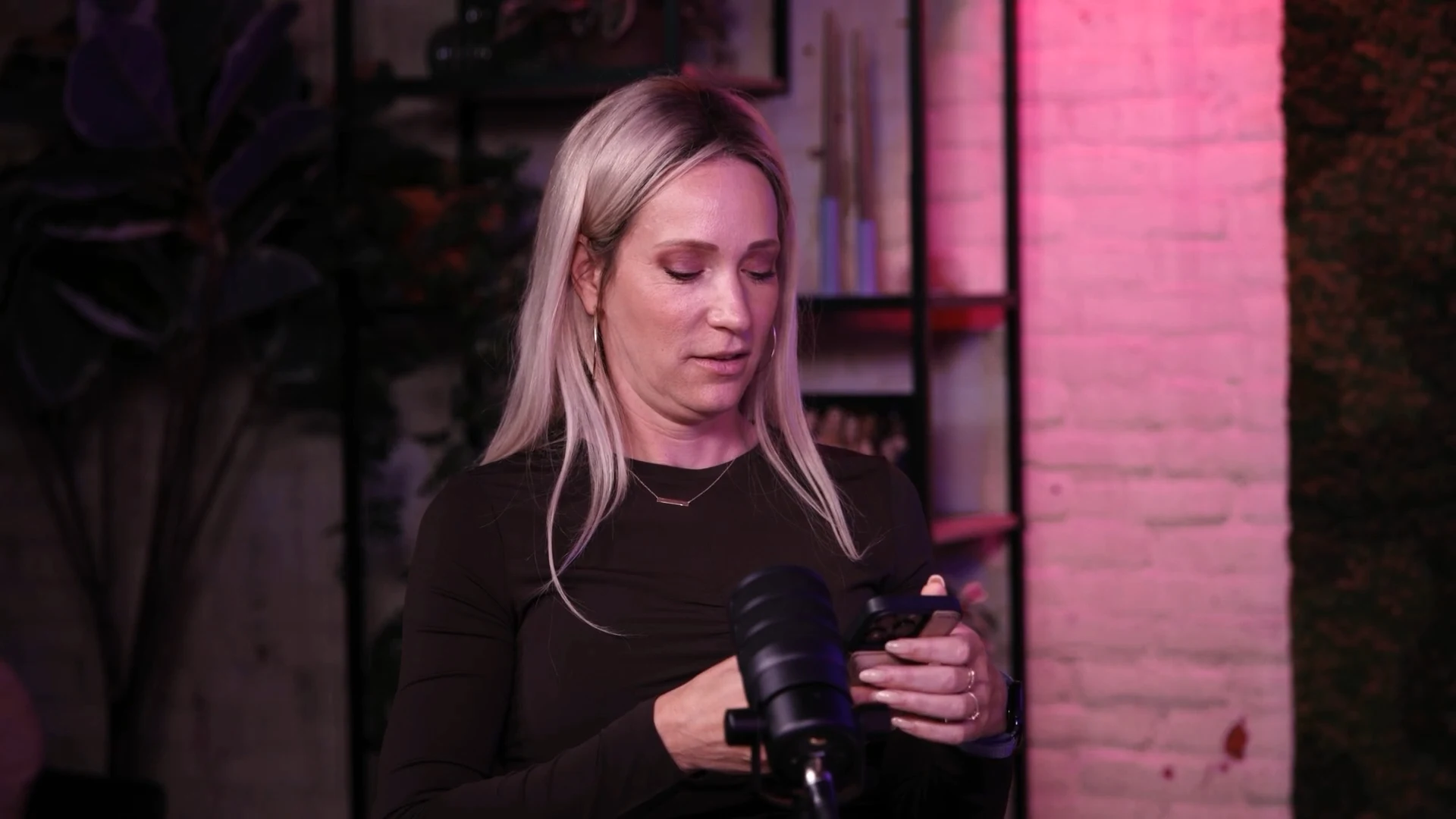 Hélène Hendriks reageert op dickpics: 'Deze is niet lelijk'