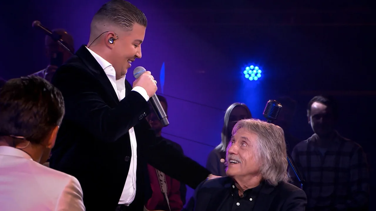 Marco Schuitmaker zingt 'Engelbewaarder' bij Vandaag Inside Oudejaarsspecial: 'Speciaal voor Johan!'