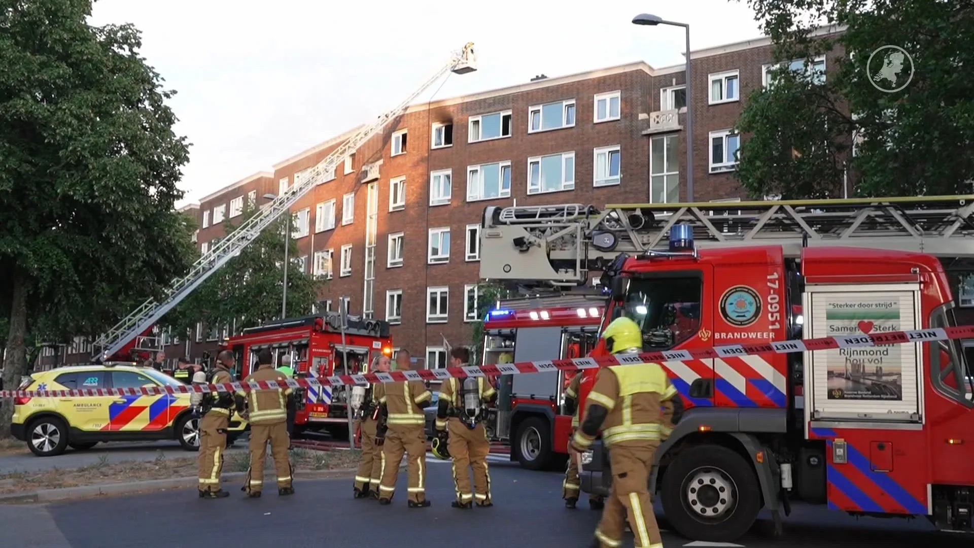 Bewoners acht woningen niet naar huis na brand in Rotterdam