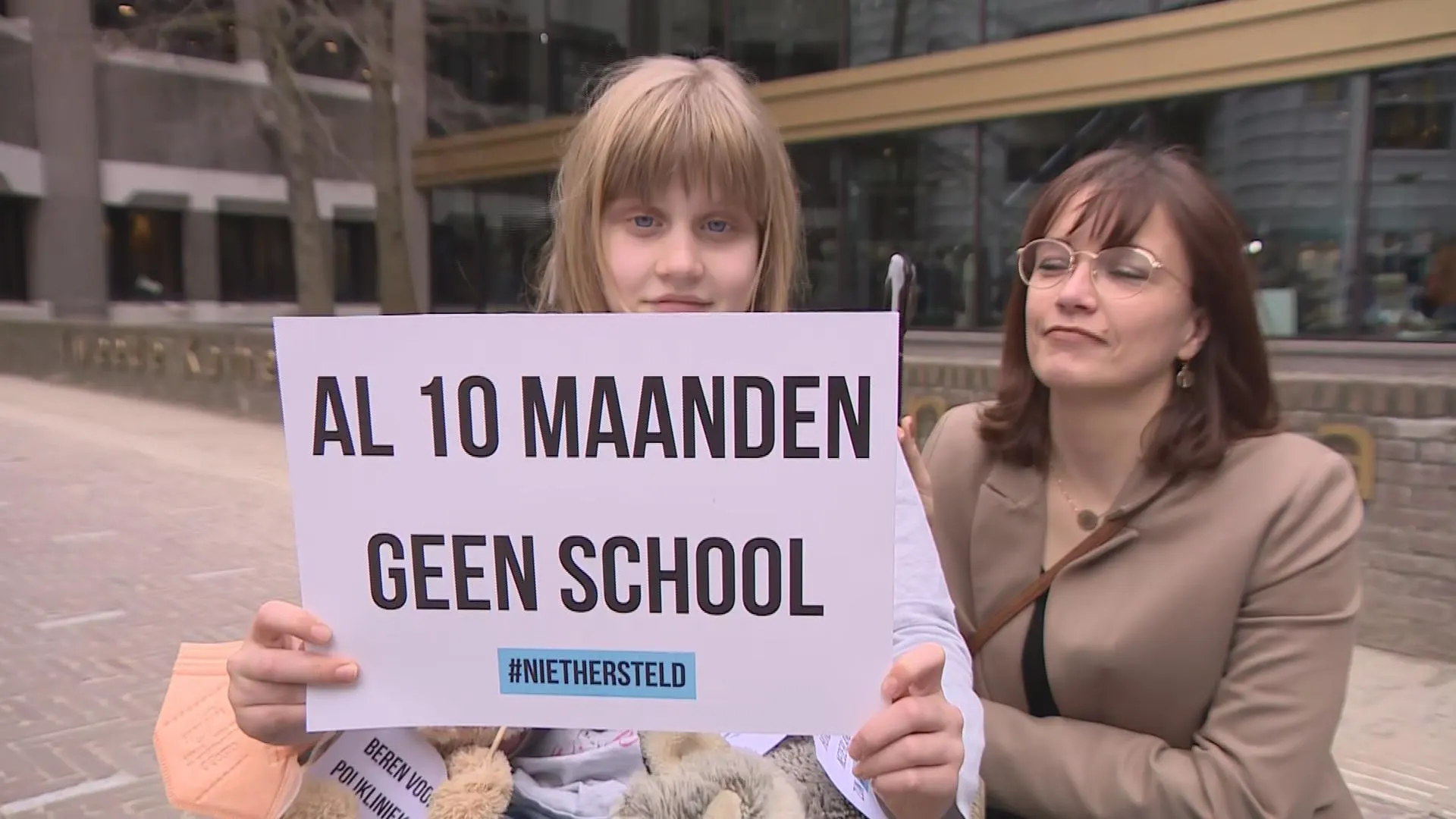 Jenna kan al tien maanden niet naar school door long covid: 'Ik kan nauwelijks met mijn vriendjes spelen'