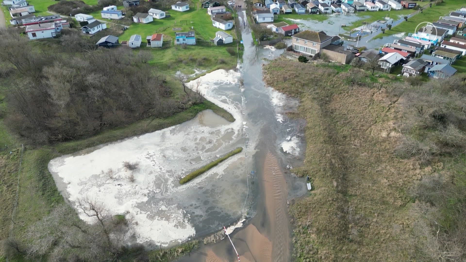 Enorme overlast door breuk in waterleiding in Noord-Holland