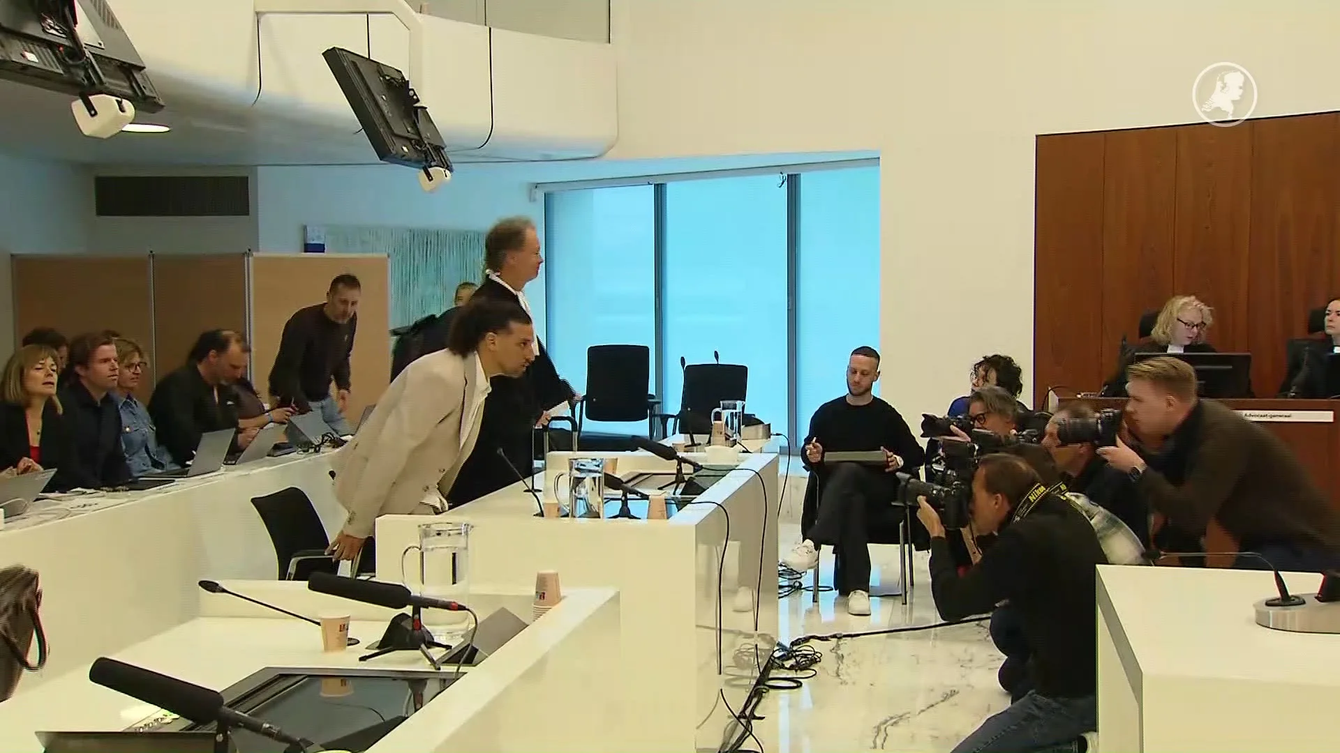 Emotionele zitting in zaak-Ali B