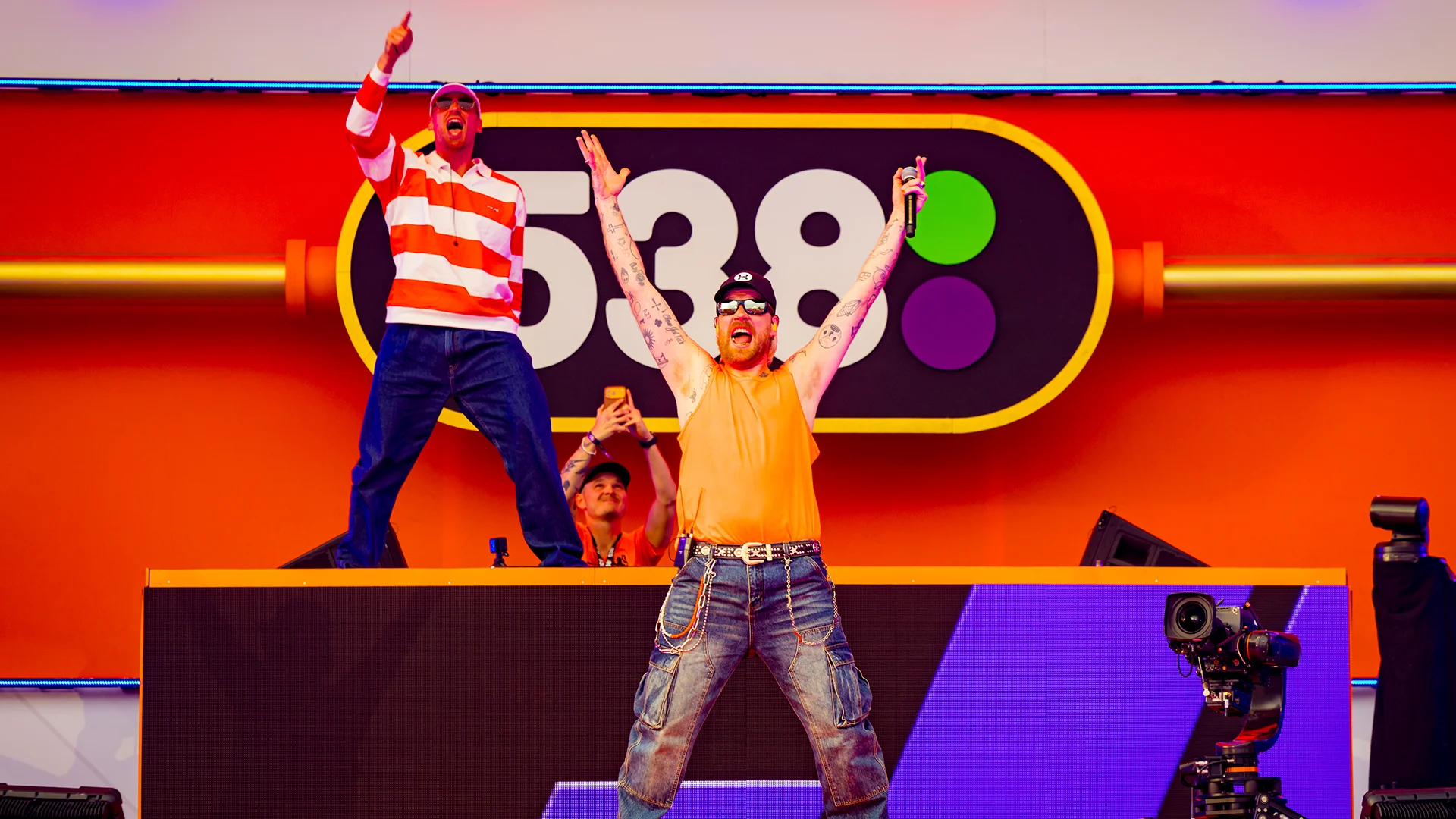 Vlammen met STUK op 538 Koningsdag 2026!