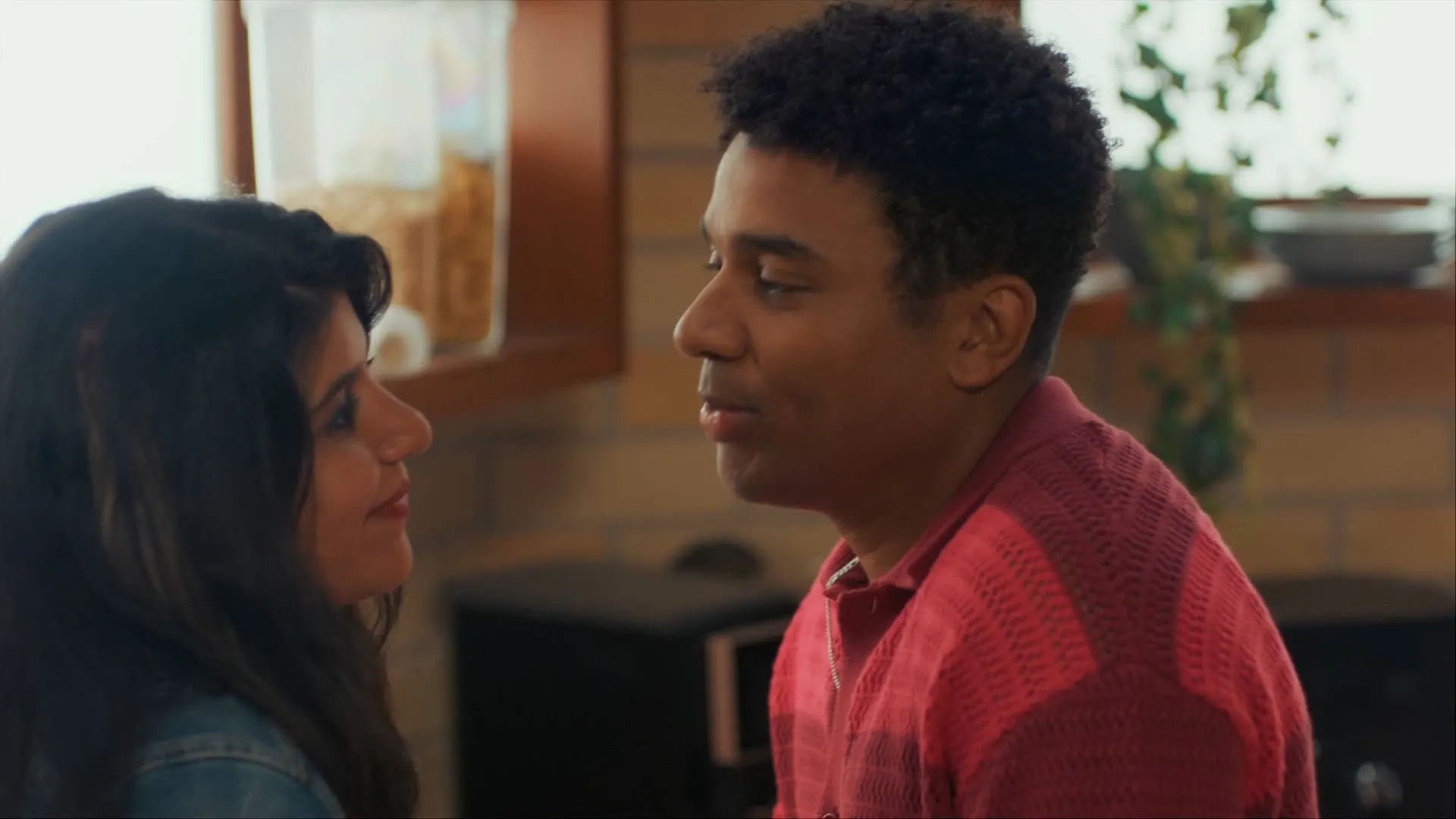 Sami's plan treedt in werking!