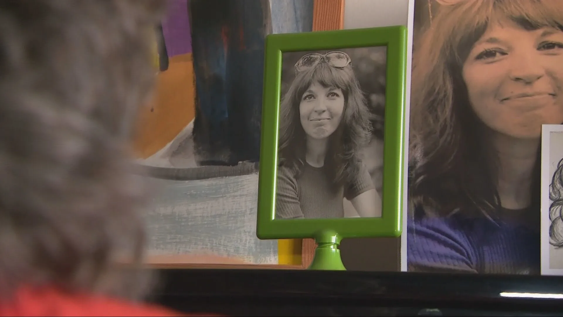 Naomi is blij met de aanpak van femicide: 'Als de barman had ingegrepen was mijn moeder veilig thuisgekomen'