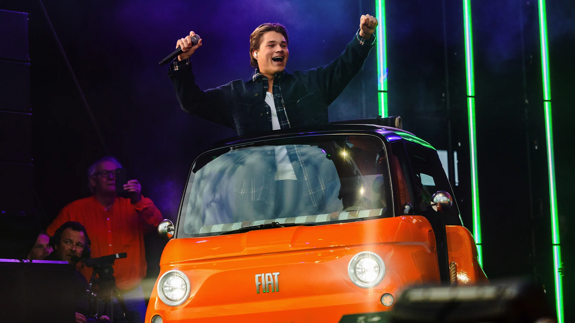 Samuel Welten komt in stijl het podium op | 538 Koningsdag 2026