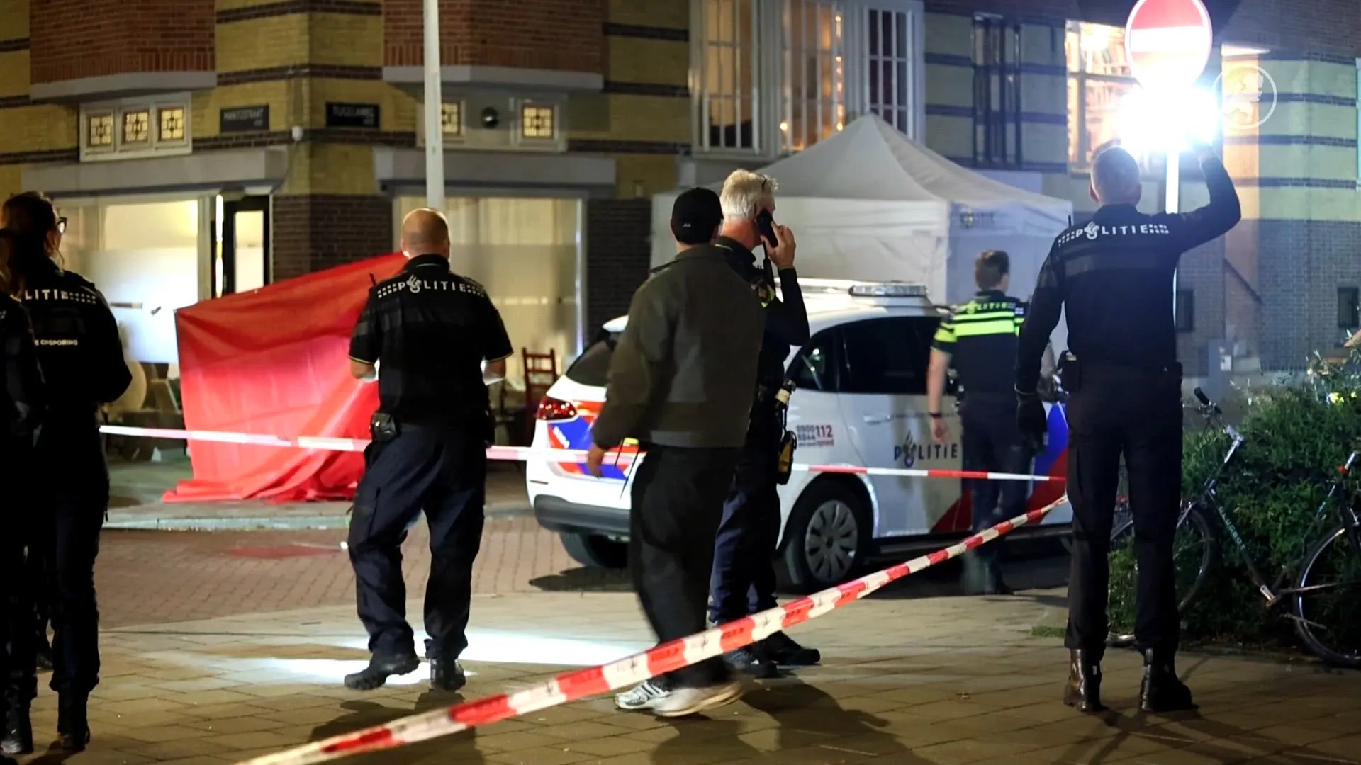 Man doodgestoken in Amsterdam-Oost: zeker één verdachte in beeld