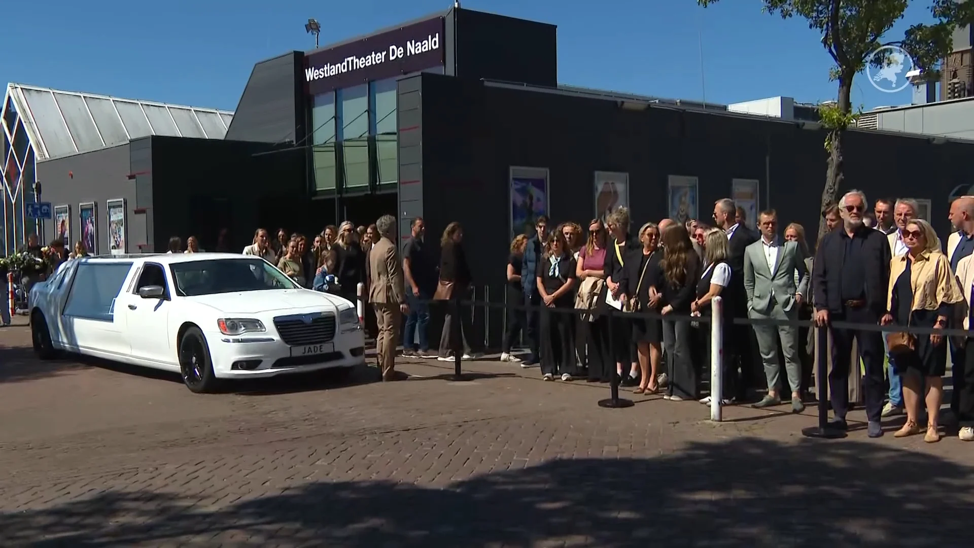 Emotioneel afscheid Jade Kops in Naaldwijk: honderden mensen in erehaag