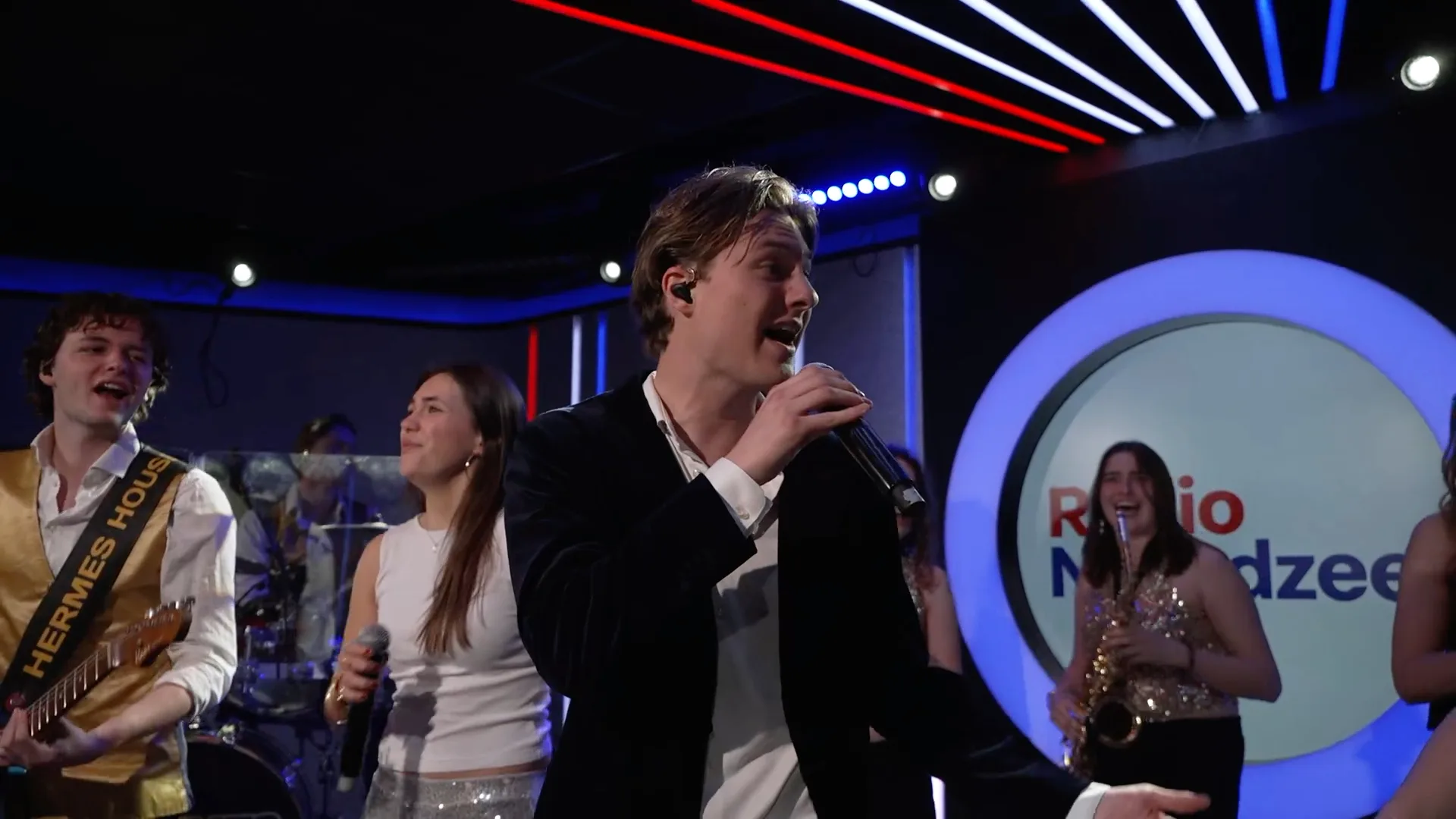 Hermes House Band - Taj Mahal (live in de studio)