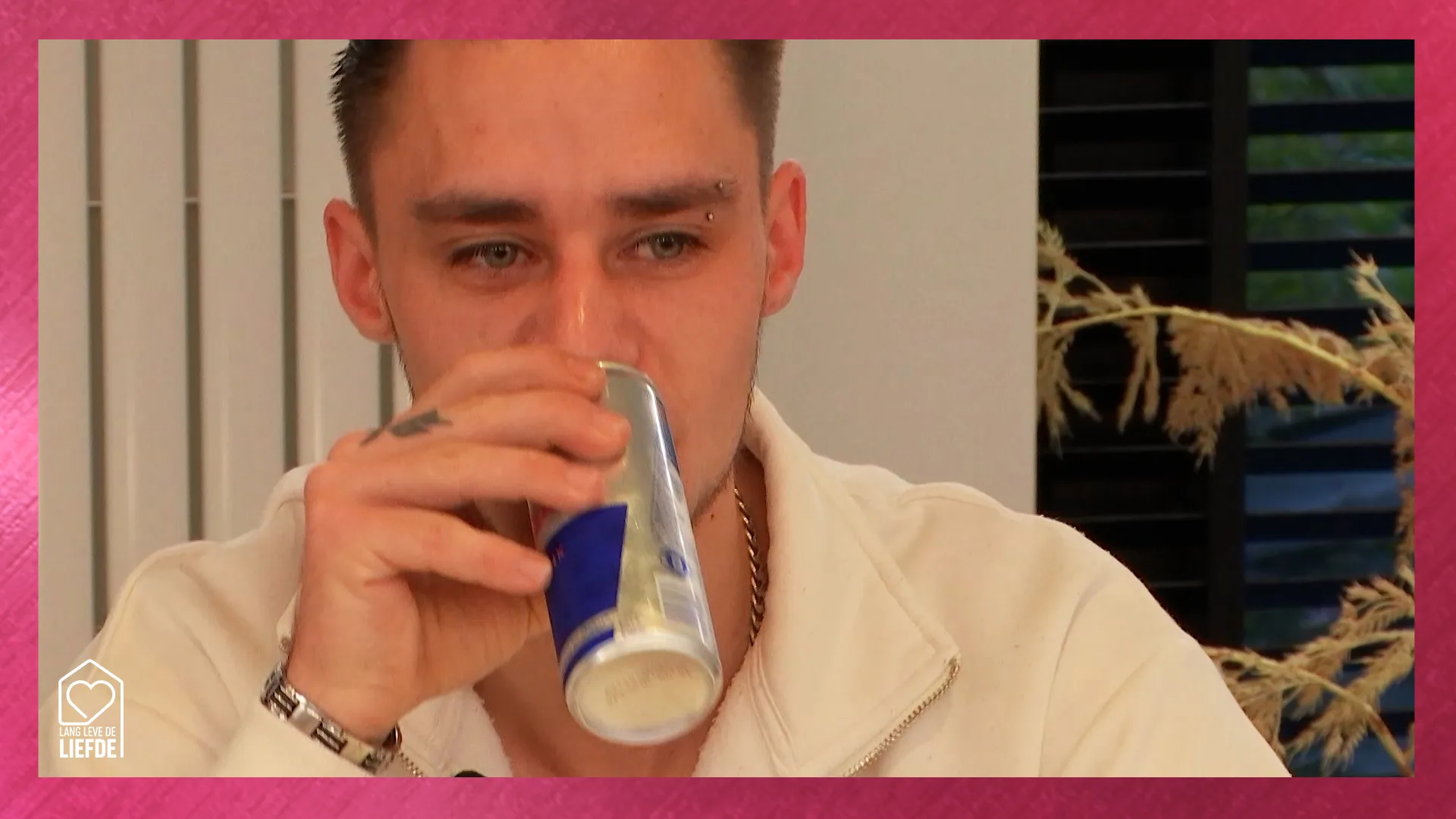 Giovanni heeft in ieder geval geen cafeïne- en suikertekort