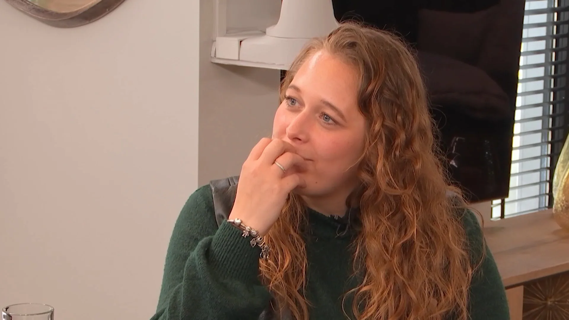 Dominique wil voetfoto's verkopen?