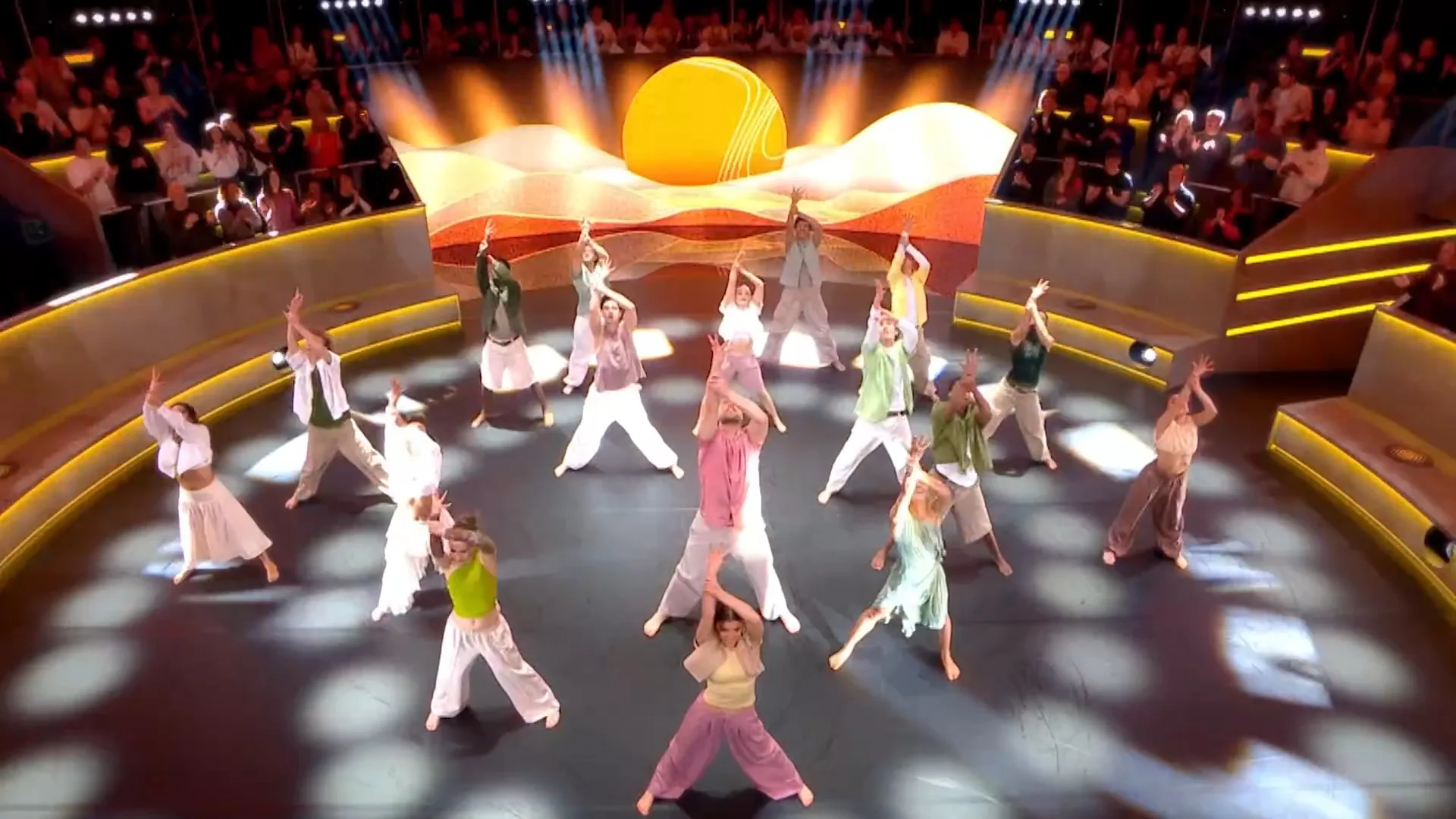 Spectaculaire groepsdans | Studioshows Deel 2