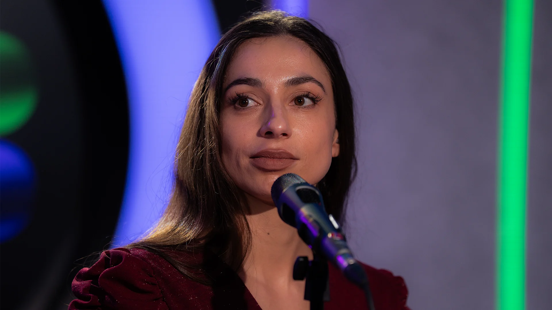 Nona doet This Is All I'll Be live bij Evers & co.