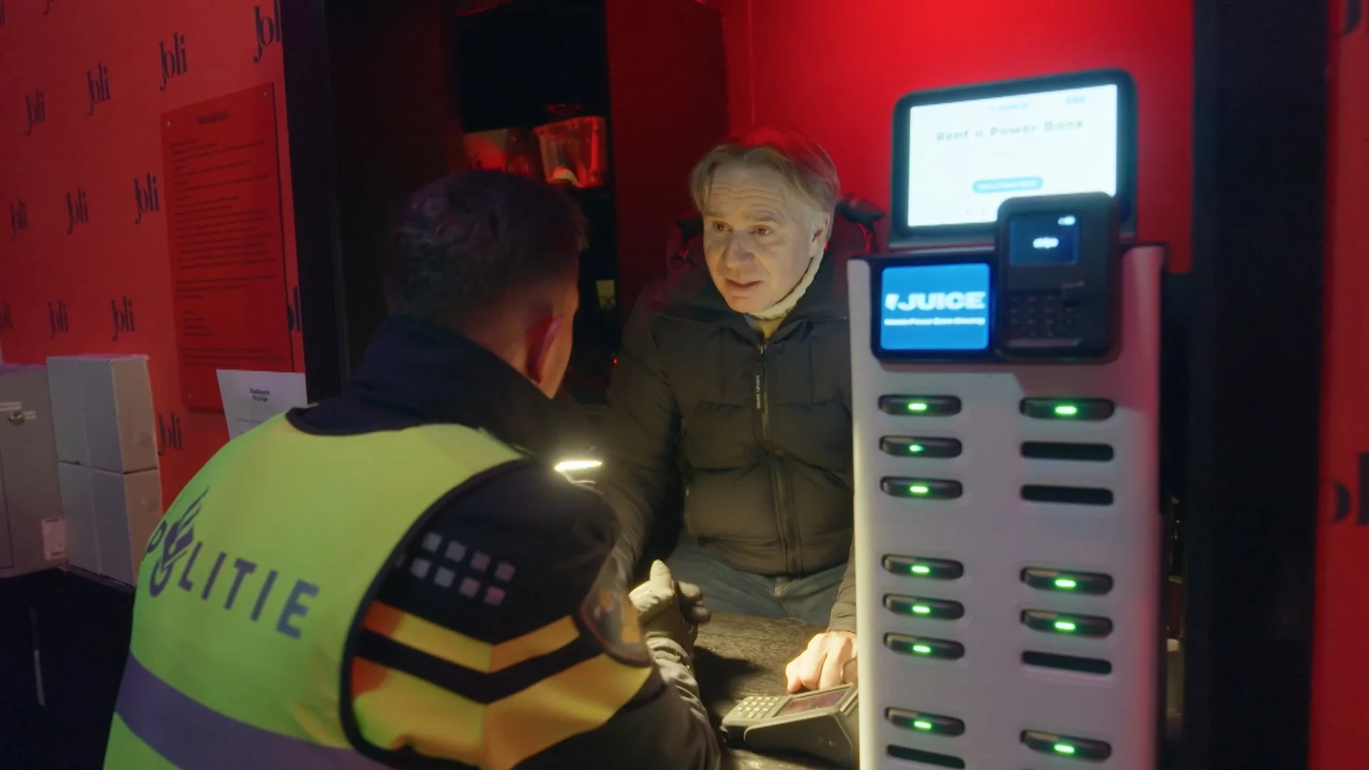 Politie op bezoek bij Club Joli