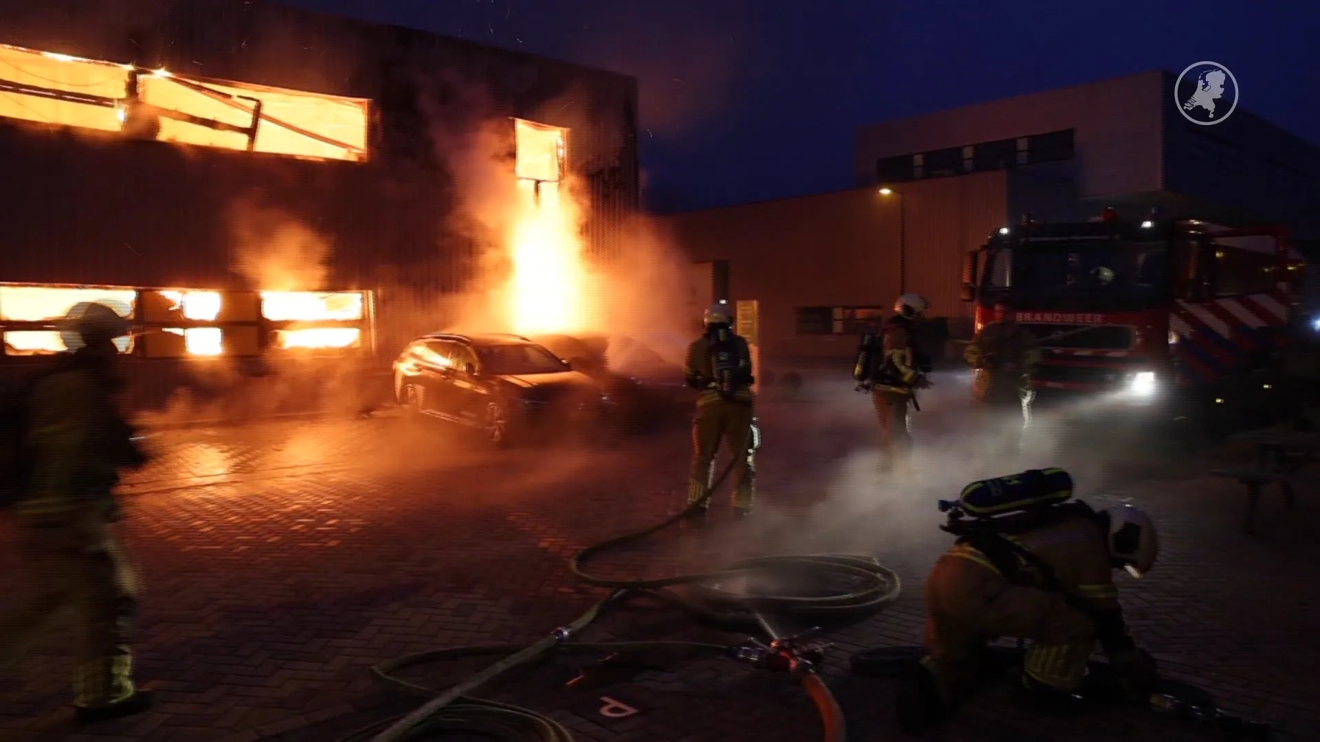 Grote brand in bedrijfsverzamelgebouw in Zeist
